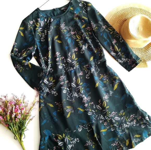 Banana Republic Dresses & Skirts - Banana Republic | Green Floral Dropwaist Dress 10